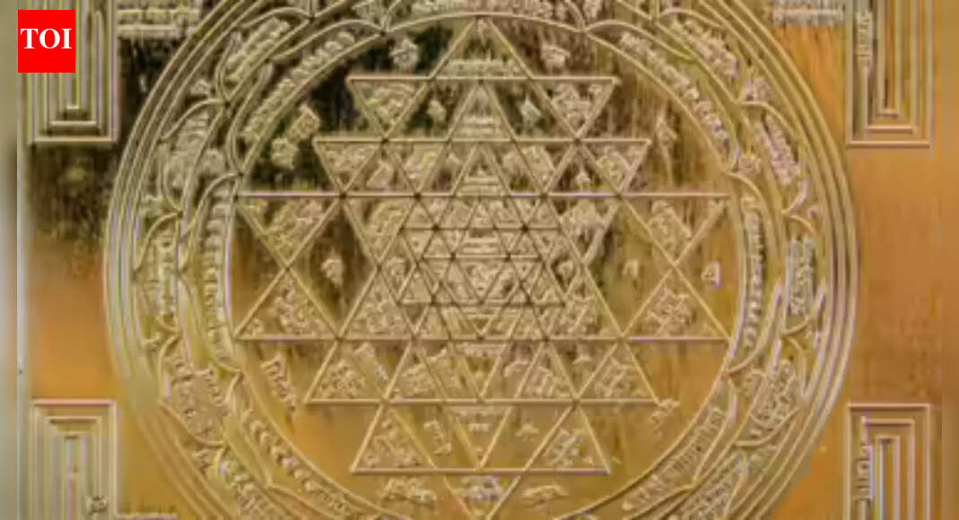 What is Shri Yantra: Know its spiritual Benefits | - The Times of India