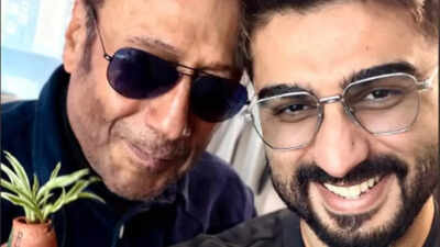 Jackie Shroff calls Arjun Kapoor 'mera bacha hai tu' as the two share a heartfelt moment at the airport