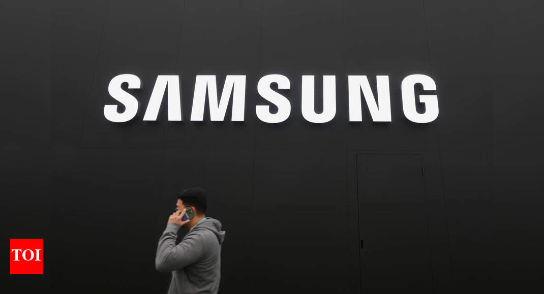 Days after Xiaomi’s ‘warning’, Samsung increases memory chip prices by up to 60%: What it means for smartphone buyers and technology companies