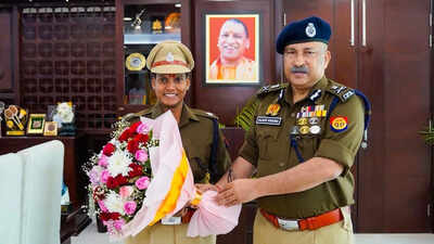 World Cup hero Deepti Sharma honoured by UP Police in Lucknow