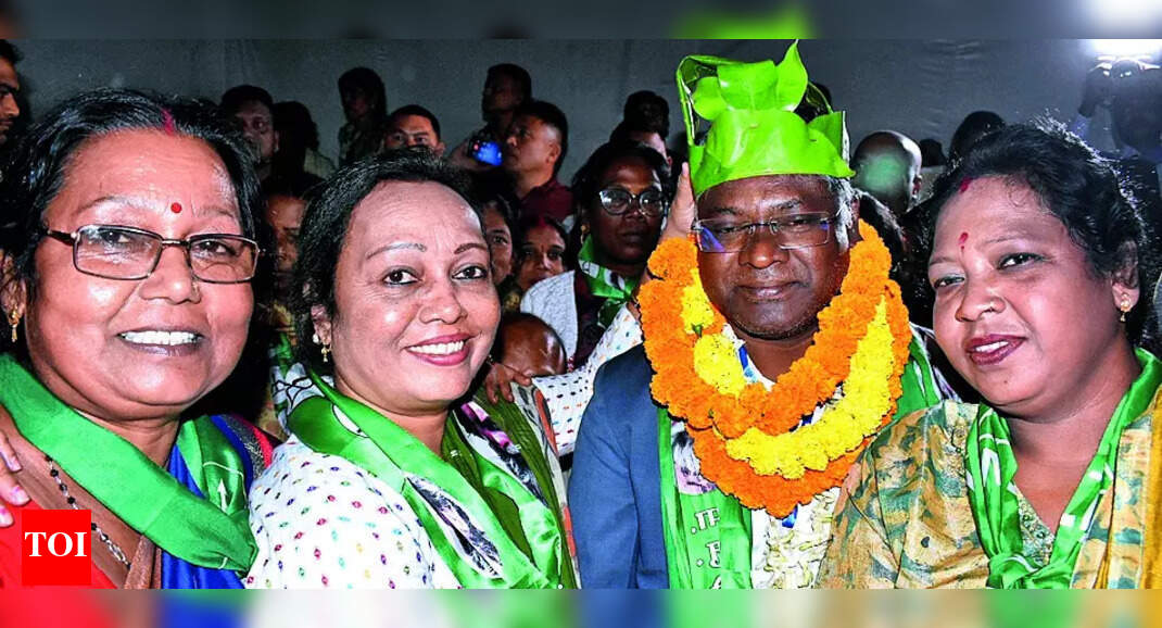 JMM retains Ghatsila by landslide margin; Champai chose political suicide, says Supriyo Bhattacharya