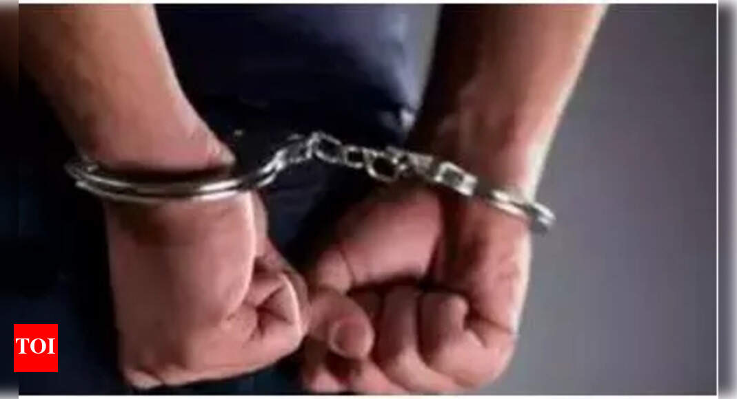 Bank manager steals gold from NRI’s locker