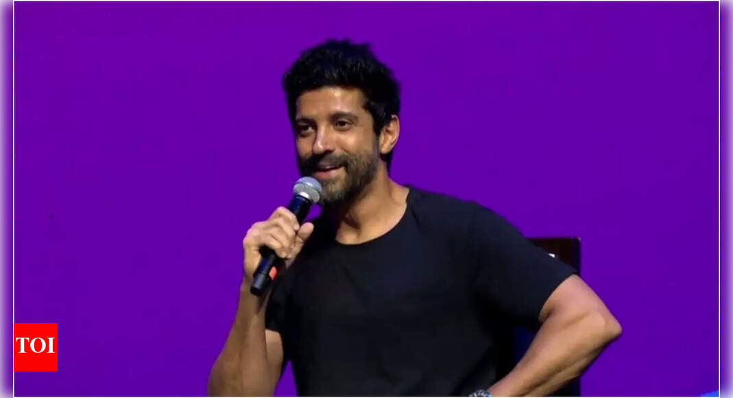 <div>Farhan on hypernationalism: 'Patriotism is beautiful, but...’</div>