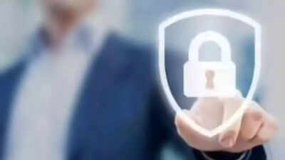 'Inform users about data breaches immediately'