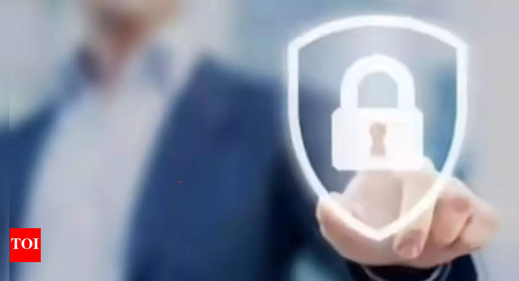 'Inform users about data breaches immediately'