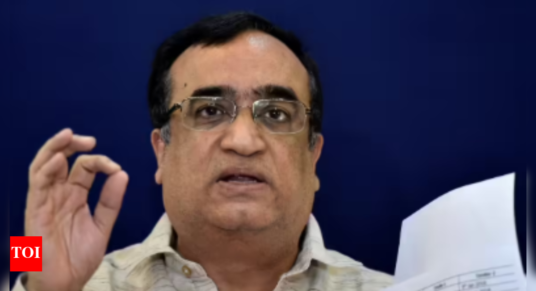 <div>'Something is amiss': Congress' Ajay Maken flags 'question marks' over Bihar results; alliance to review data</div>