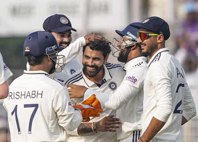IND vs SA: Spinners dismantle South Africa on Day 2; Ravindra Jadeja shines with four-for as Proteas reduced to 93/7