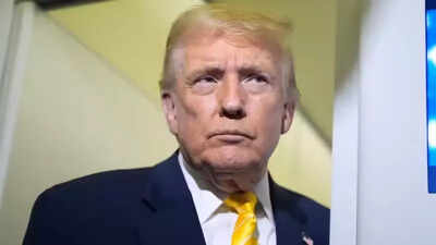 "Ellos hicieron trampa": Trump planea una demanda de entre mil millones y 5 mil millones de dólares contra la BBC; ¿de qué se trata la fila de edición del discurso?