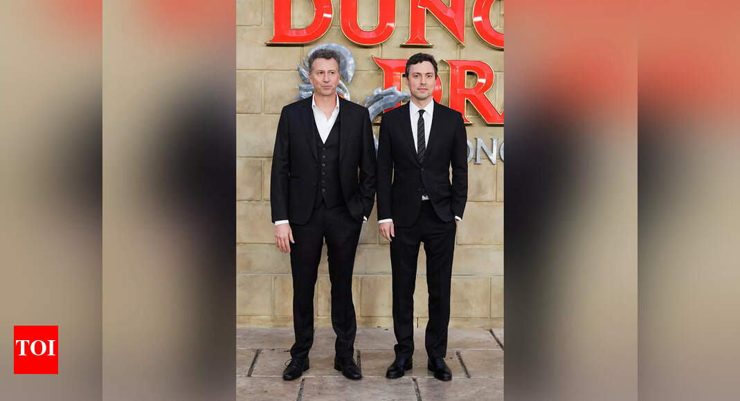 Jonathan Goldstein, John Francis Daley to direct new 'Star Trek' film