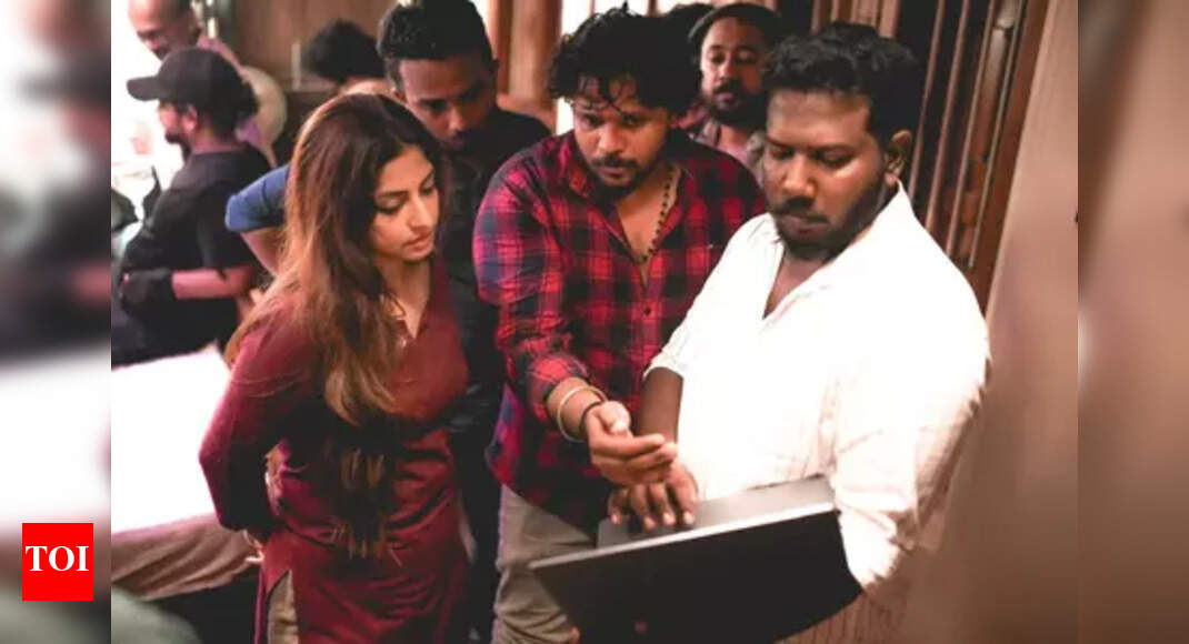 Manju Warrier unveils title poster of 'Rajakumari', a women centric thriller