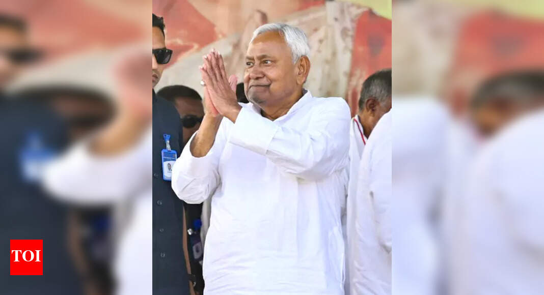 Nitish set to take oath as CM for tenth time on Nov 20; last cabinet meet today