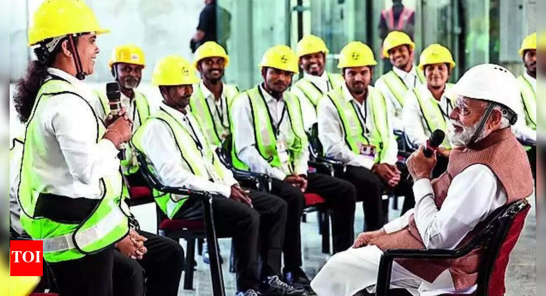 <div>'Blue book' is prepared: More bullet train projects may be rolled out, hints PM Modi</div>