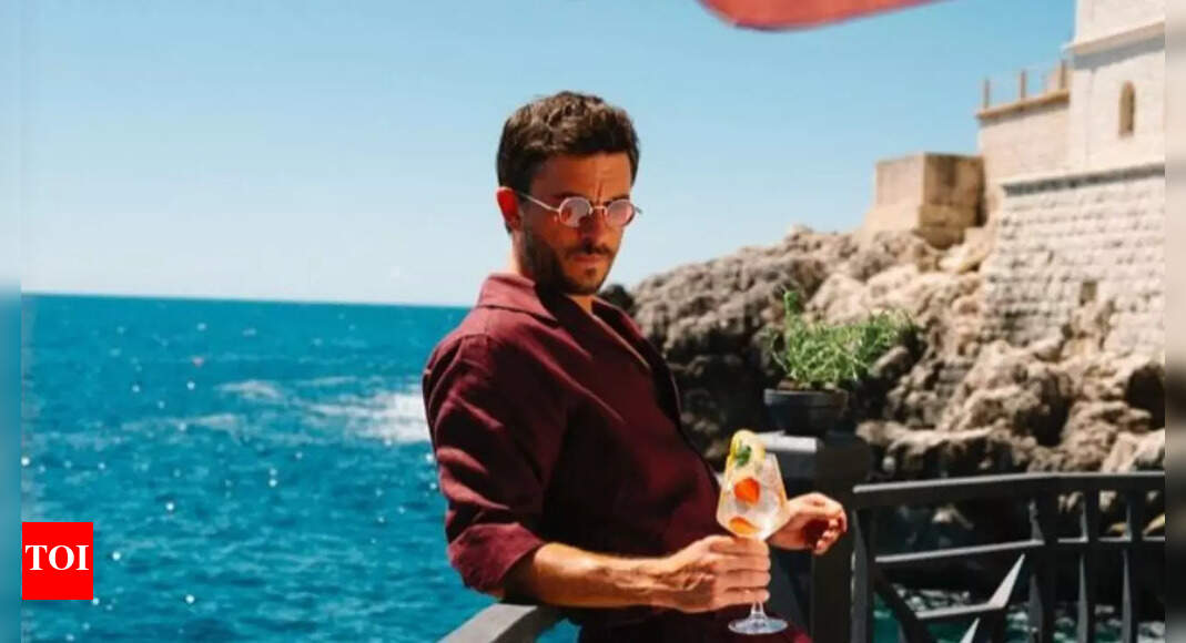 Jonathan Bailey on growing up gay: ‘It feels like you’re in a straight jacket’