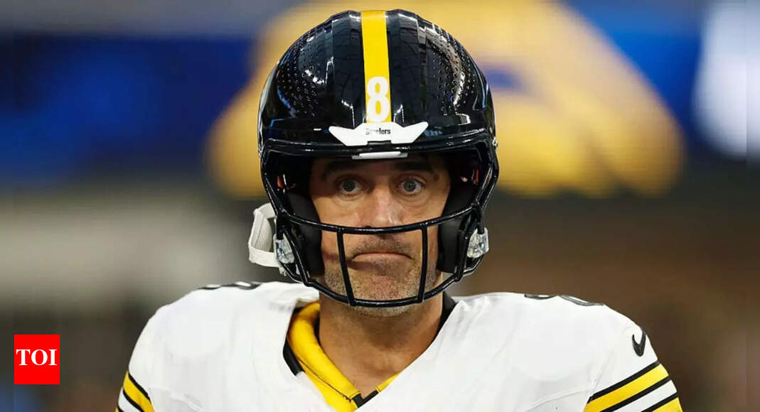 Aaron Rodgers injury update: Will Steelers' veteran QB miss week 12 game against Chicago Bears as fracture concerns escalate