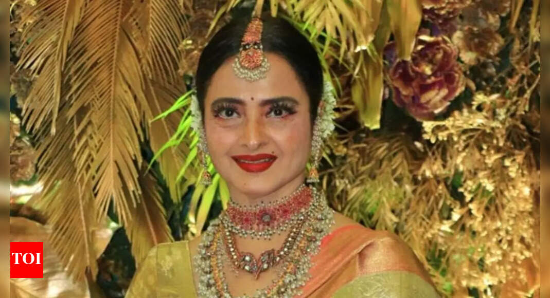 Is Rekha set to make her comeback on screen?