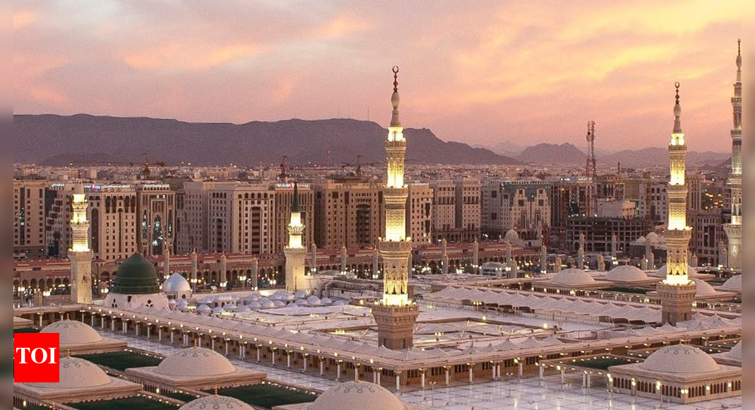 Over 40 Indians feared dead in Saudi Arabia: Medina-bound bus collides with diesel tanker; majority pilgrims from Hyderabad