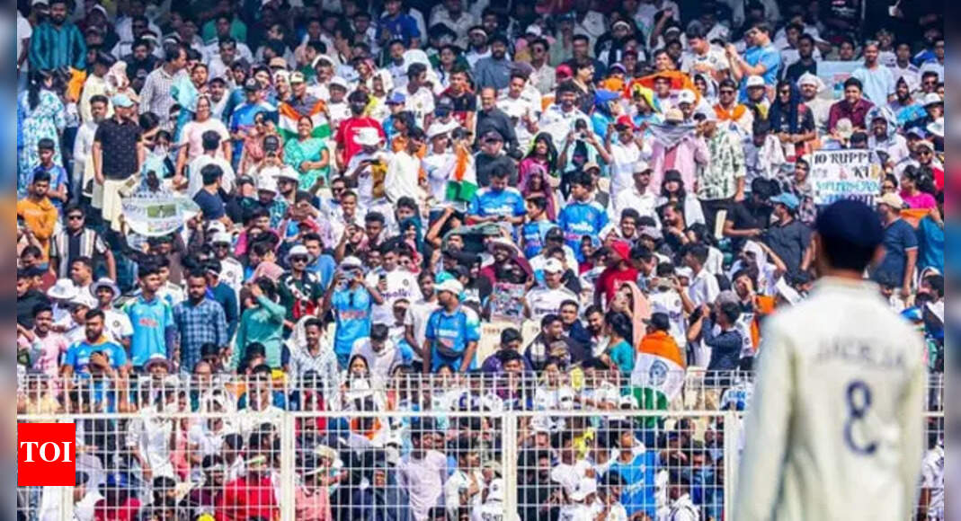 Kolkata Police bust betting racket at Eden Gardens: Three arrested during India–South Africa Test