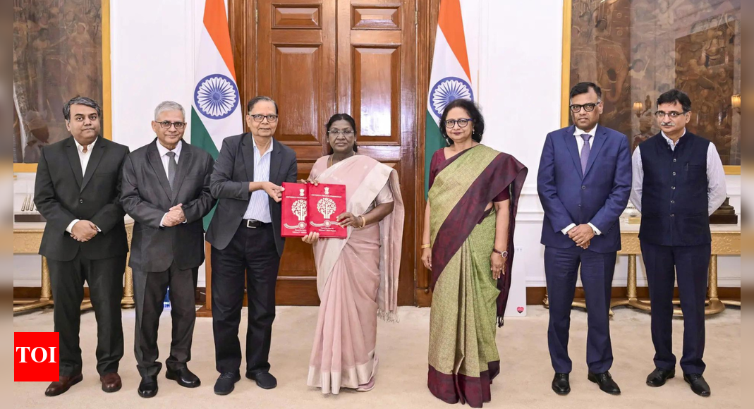 Fiscal roadmap: Finance Commission submits report for 2026-31; formula for Centre-state tax share sent to President Murmu