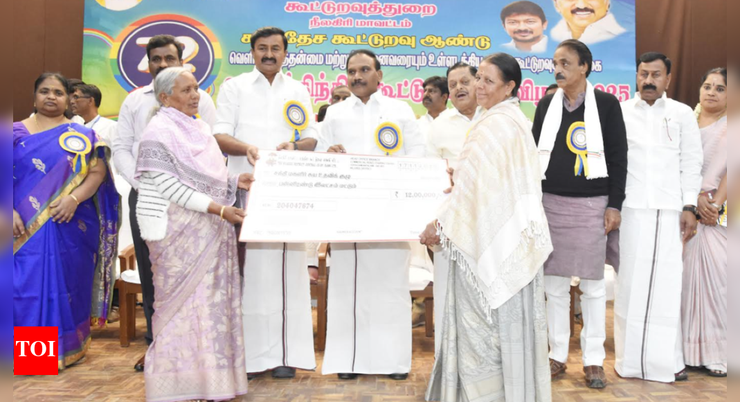 Welfare measures distributed to 574 beneficiaries in Ooty