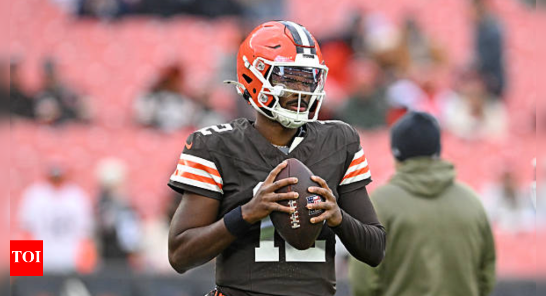 Shedeur Sanders' NFL debut for Browns becomes emotional family moment for Deion Sanders