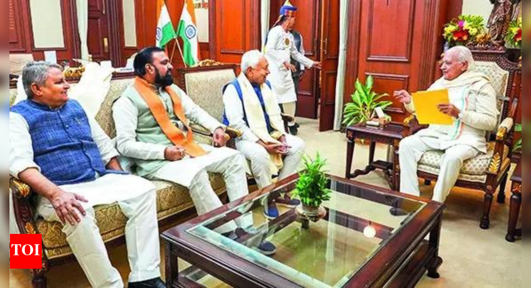 Bihar: NDA MLAs to meet today to pick neta, Nitish Kumar poised for 10th term
