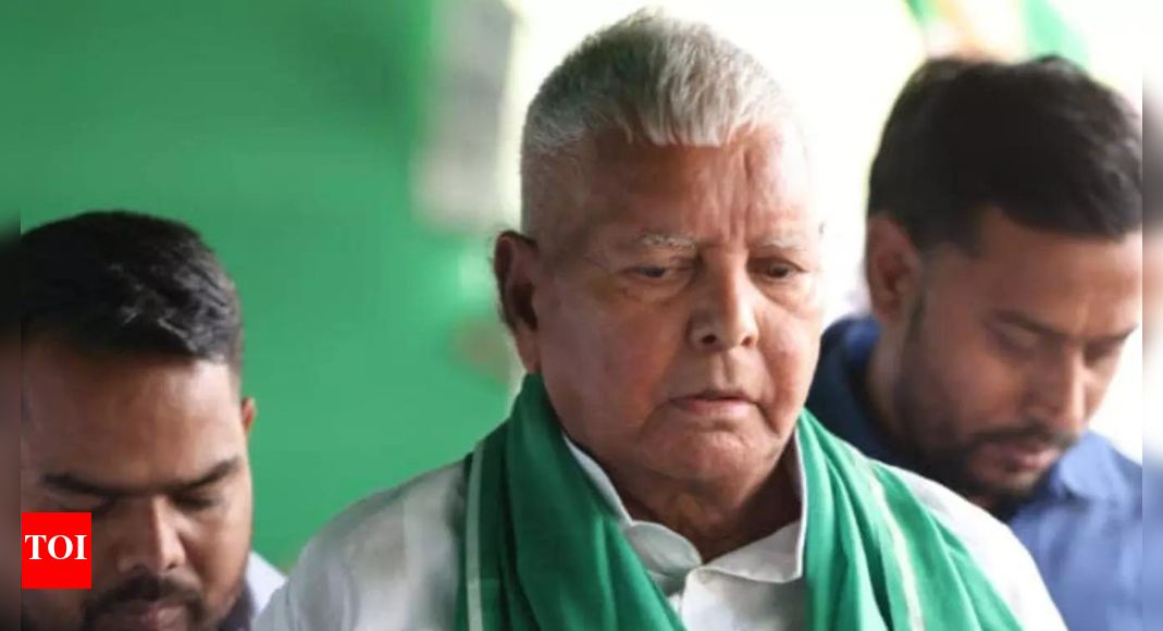 Bihar: Will sort out family feud, Lalu Yadav tells RJD MLAs