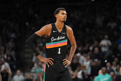  San Antonio Spurs face sudden shift as star player's injury setback stirs unresolved questions