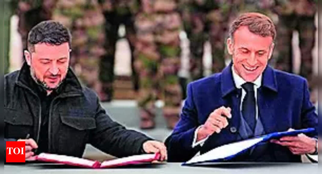 France agrees to sell up to 100 fighter jets to Ukraine