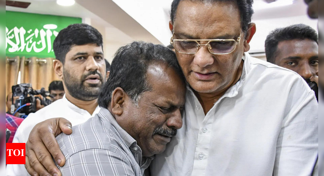 45 Indians on pilgrimage to Mecca die after bus collides with oil tanker