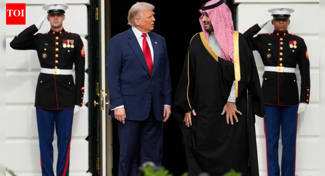 Trump rolls out red carpet for MBS as US takes to green flags