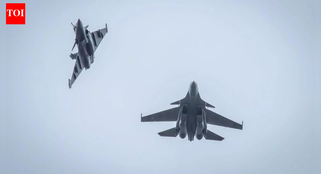 <div>Fake debris images? US flags China's 'disinformation campaign' against Rafale after Operation Sindoor — what it says</div>