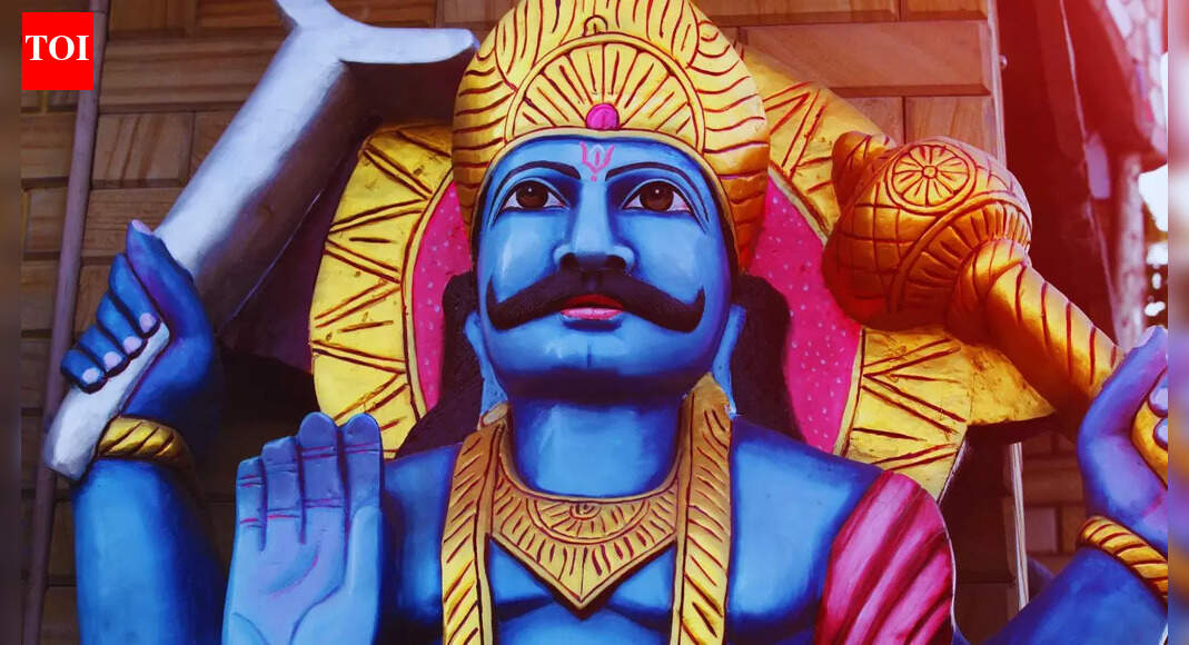 साढ़े साती चरण के दौरान दर्शन के लिए 5 शक्तिशाली शनि मंदिर और उन तक कैसे पहुंचें