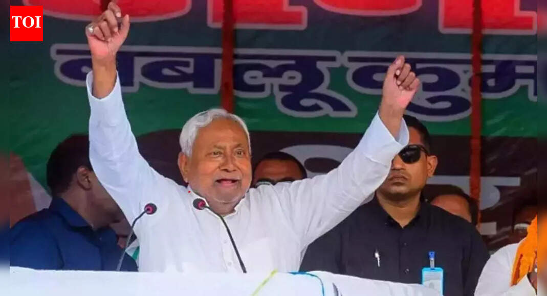 <div>Bihar: Nitish Kumar to take oath as CM for the record 10th time at Patna's Gandhi Maidan; PM Modi to attend the event</div>