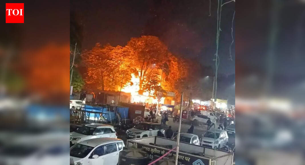 Illegal power connections ignite disaster: Massive fire in Bokaro market destroys shops worth Rs 26 lakh; probe launched into power theft
