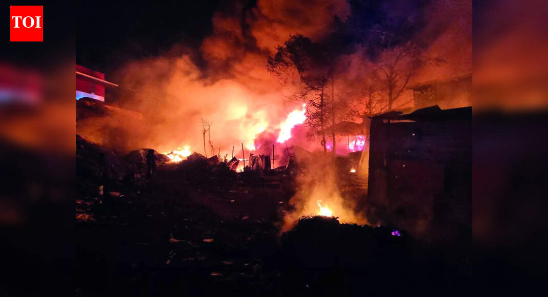 Massive fire destroys 10,000sqm scrapyard at Sancoale