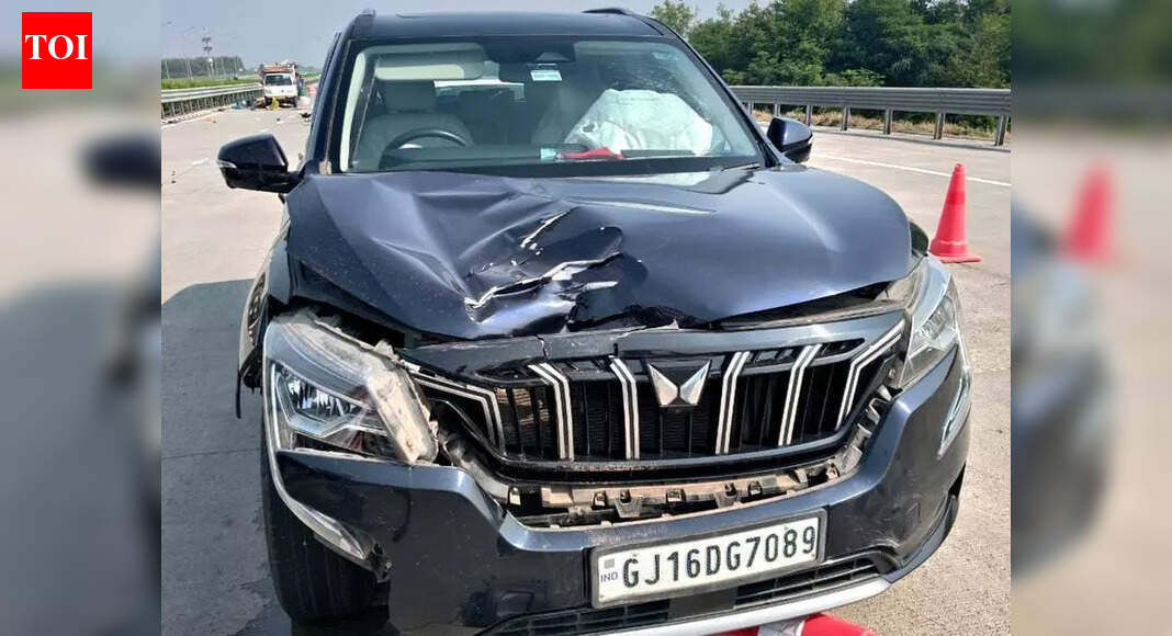 Two labourers killed as speeding SUV hits them | Vadodara News - The ...