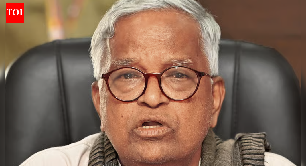 Yakshagana artistes homosexuals row: Kannada body chief Purushothama Bilimale’s remark sparks outrage; BJP demands sacking