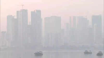 Mumbai weather: Sunny skies, pleasant temperatures; AQI remains poor