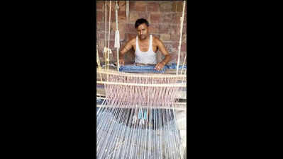 Handloom body urges govt to extend ESI and EPF benefits to weavers