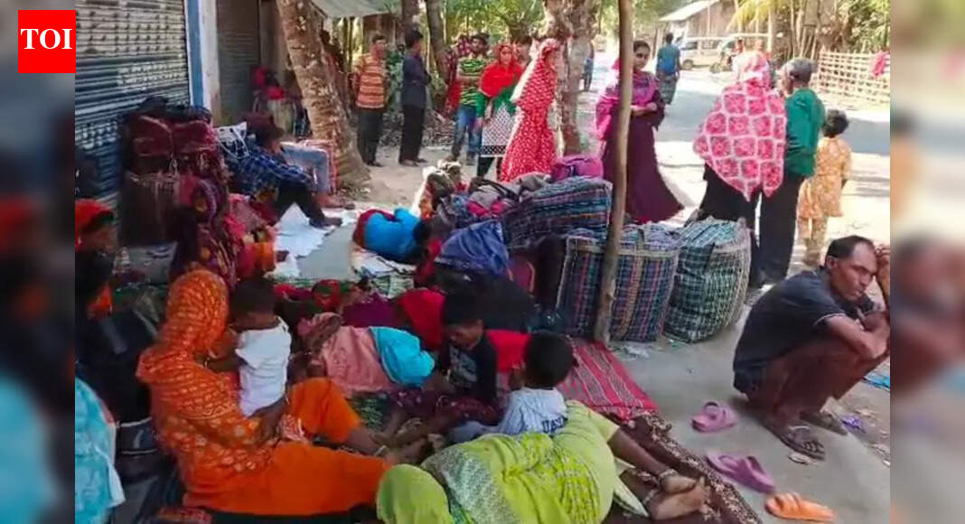 At Hakimpur, touts emerge to fleece fleeing Bangladeshis