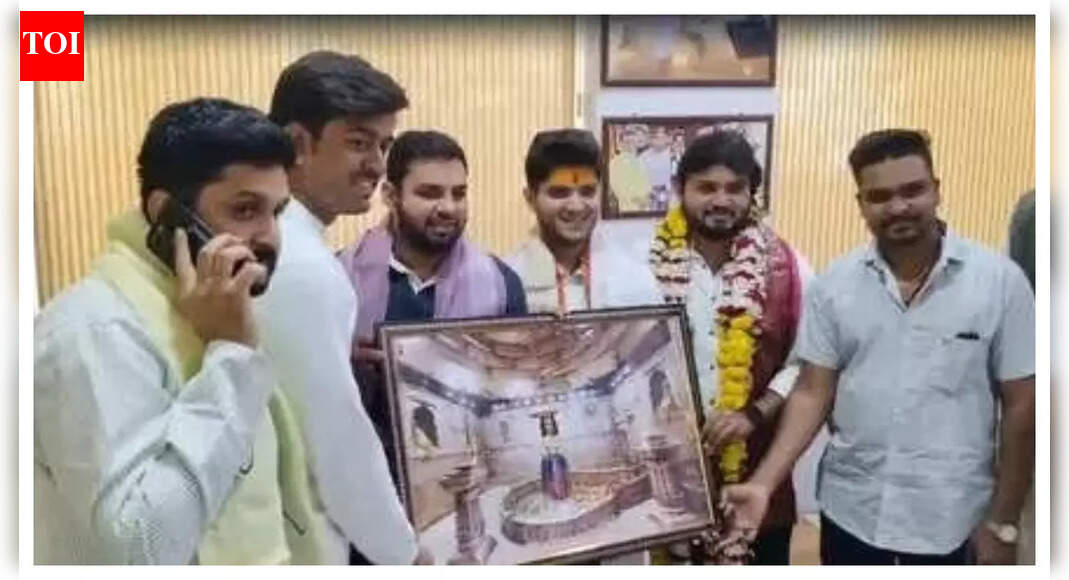 Bigg Boss 19: Mridul Tiwari visits Mahakal temple in Ujjain, says he 'derives spiritual energy only from Mahakal'