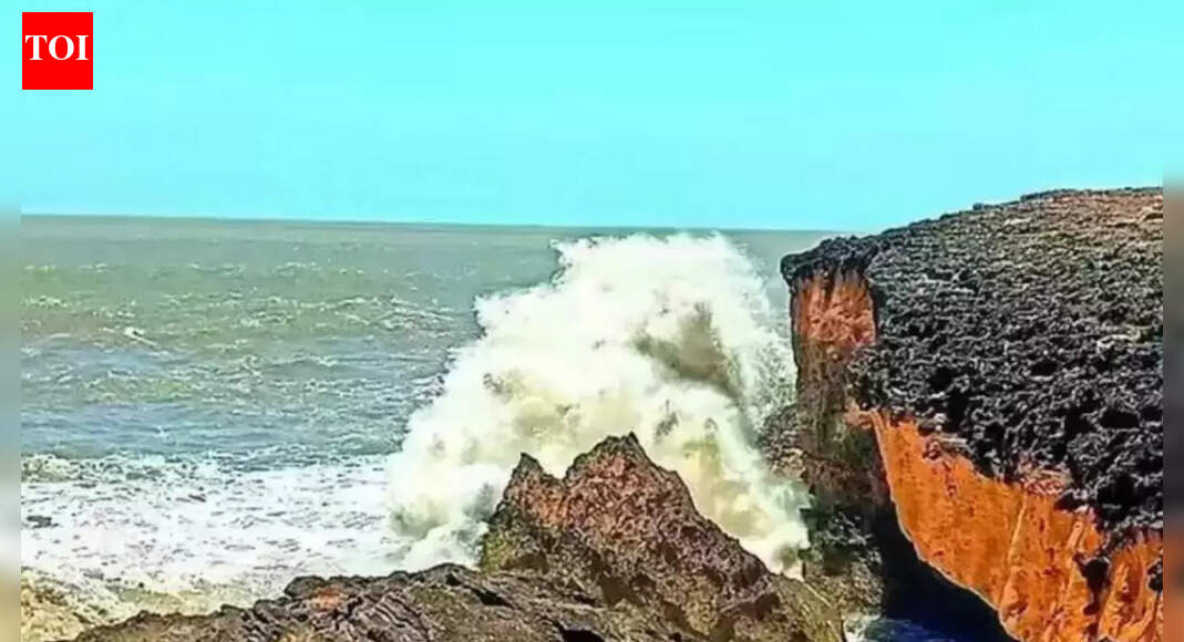 Andaman & Nicobar Islands on alert: IMD issues cyclone warning with heavy rain; fishermen advised to avoid sea till Nov 23