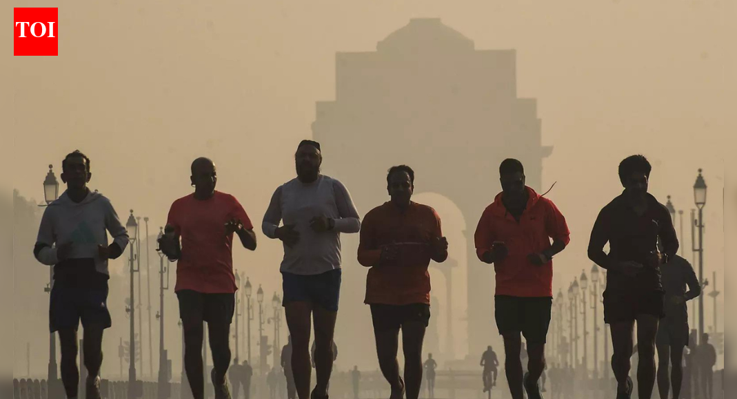 ‘Delhiites facing life-threatening situation’: 10 reasons why Delhi is in a pollution health emergency