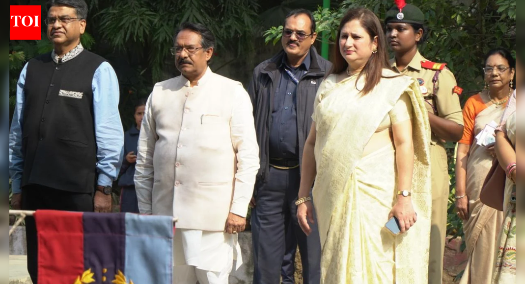 Delhi University's Kamala Nehru College hosts its annual College Day