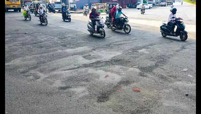 Minister sets Dec deadline to fill all potholes in Kodagu district