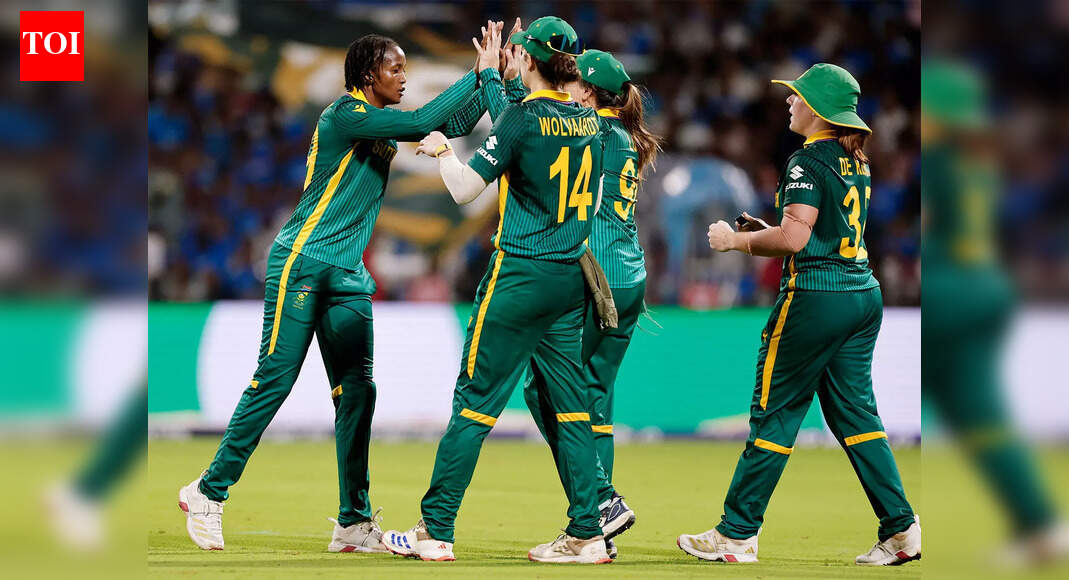 South Africa unveil squad for Ireland series; Dane van Niekerk returns after four years