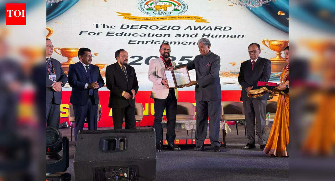 Justice Vikramjit Sen confers Derozio Awards 2025 at ASISC Conference in Chandigarh