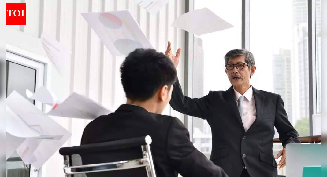 You won’t have to do anything: Manager tells employee to work through wife’s labour, sparking questions on work-life boundaries