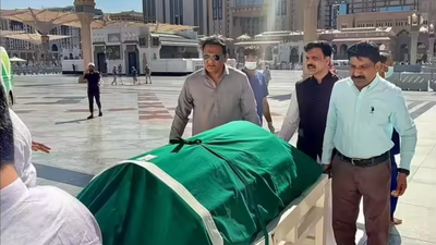 Umrah pilgrims laid to rest in Medina, families to return on November 27