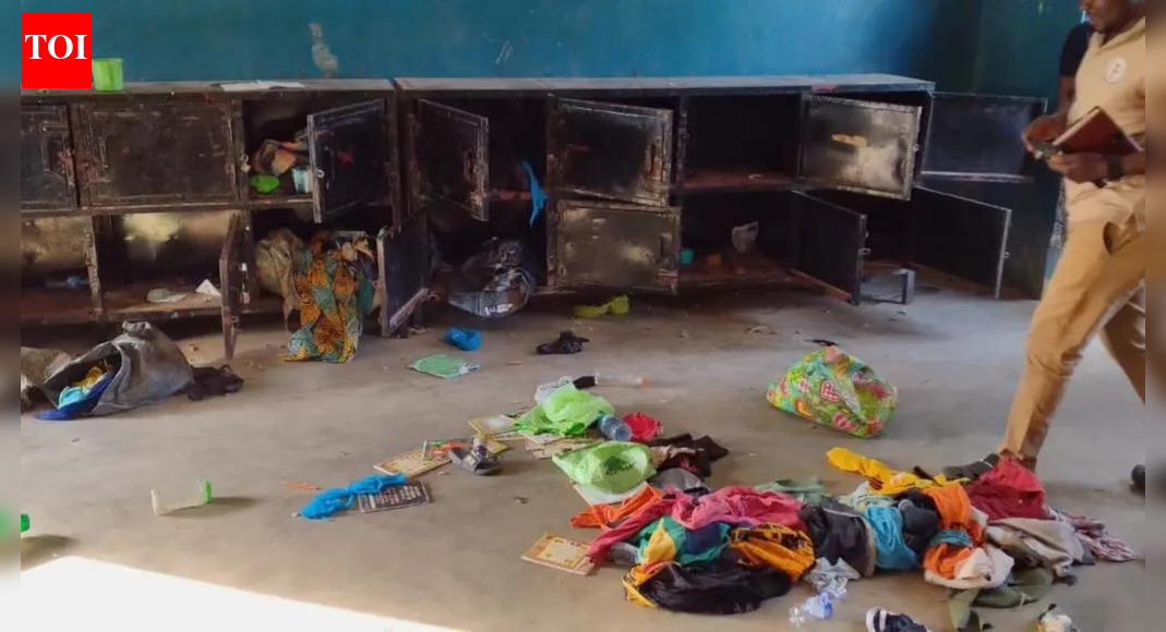 Nigeria shuts schools as 300+ kids abducted